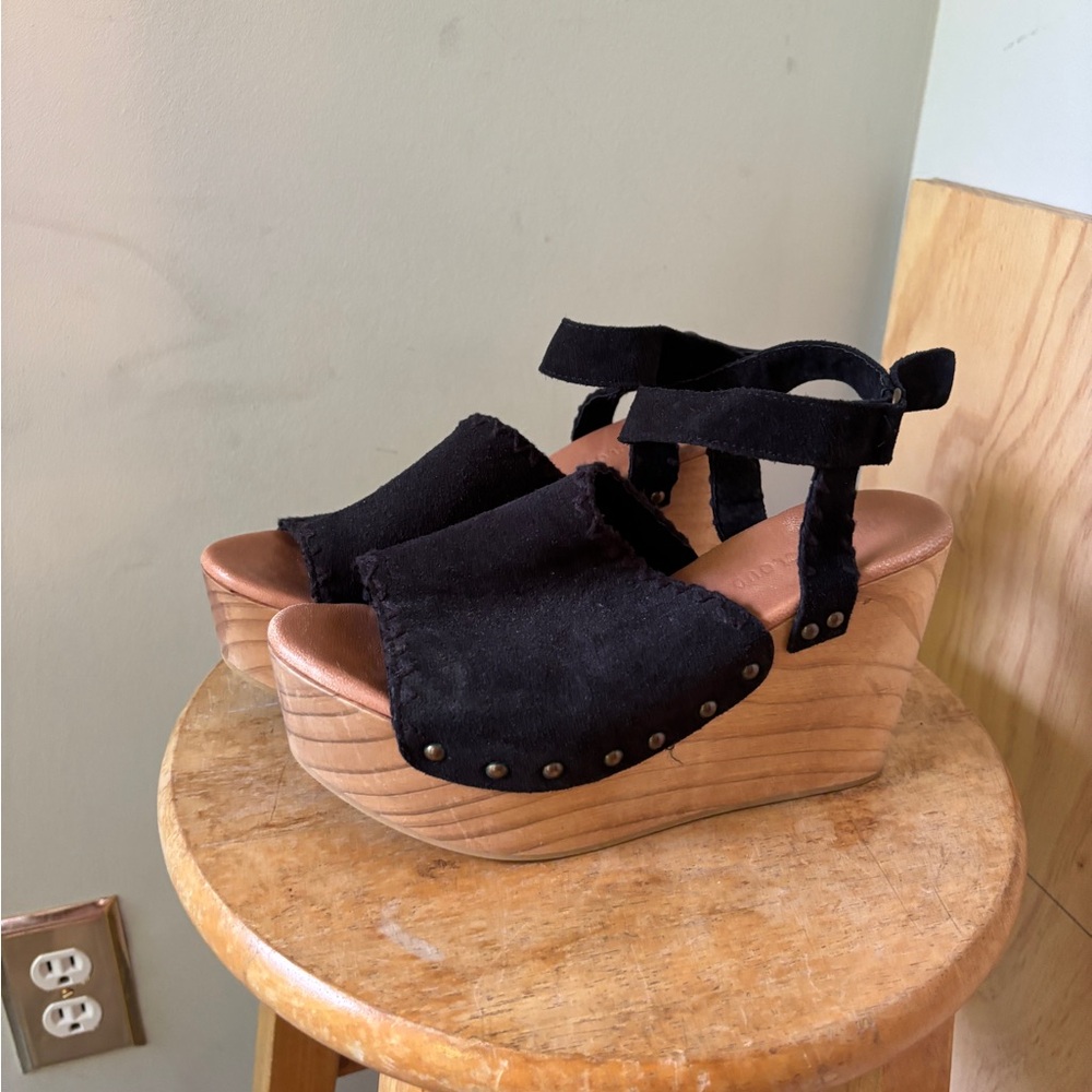 Musse & Cloud Black Wedges | 38
